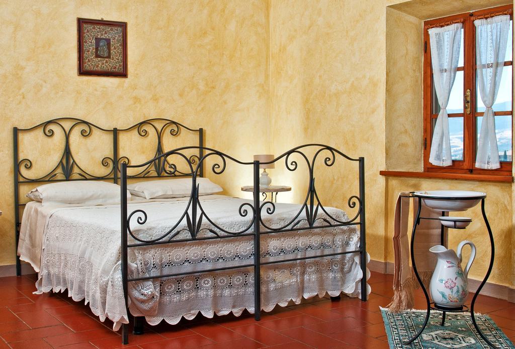 Agriturismo La Buca Di Bellugi San Quirico d'Orcia Værelse billede